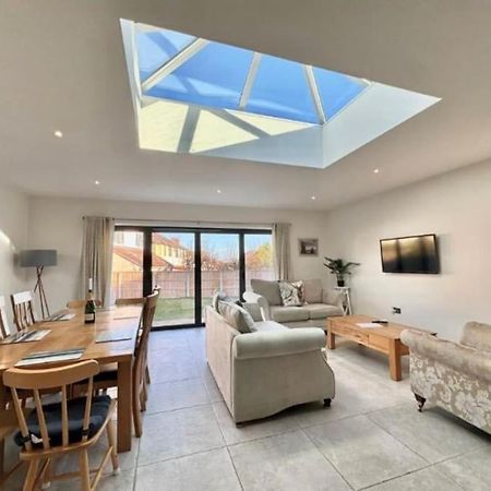 Stylish Apartment Near The Centre Of Harrogate Eksteriør billede