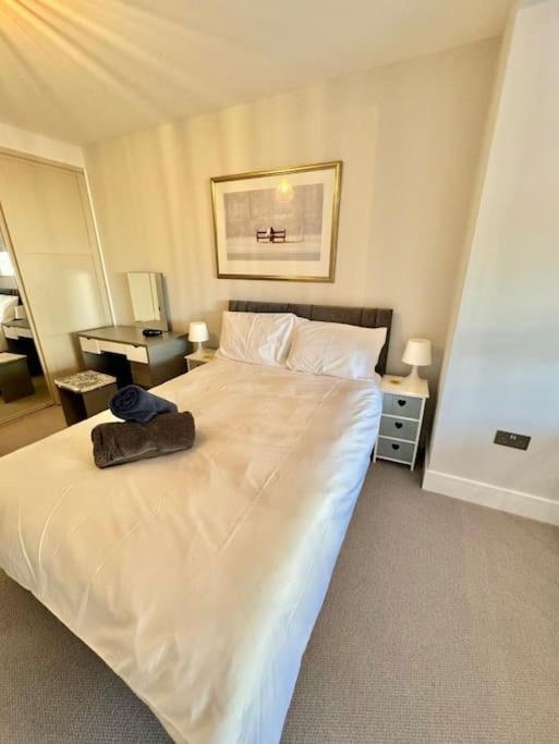 Stylish Apartment Near The Centre Of Harrogate Eksteriør billede