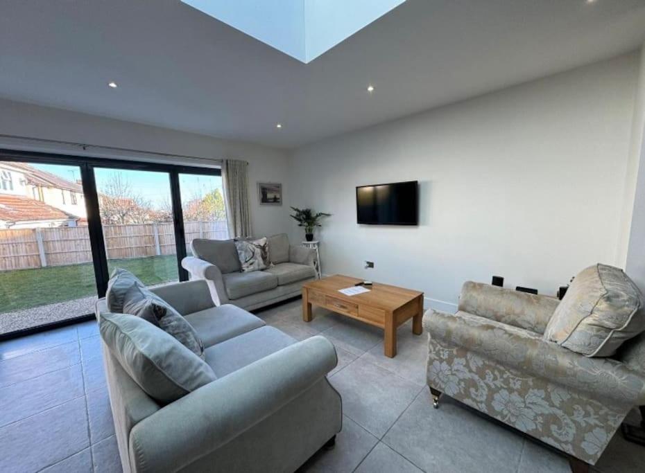 Stylish Apartment Near The Centre Of Harrogate Eksteriør billede